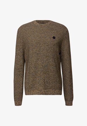 Braun gestrickter Pullover mit Rundhalsausschnitt, langen Ärmeln und kleinem schwarzem Rundlogo auf der Brust. Strukturierter Stoff mit unterschiedlichen Mustern.