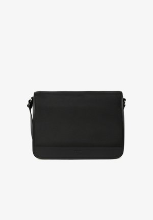 Borsa a tracolla nera con un design strutturato, caratterizzata da un corpo in tessuto testurizzato e un pannello inferiore in pelle liscia. Inclusa una tracolla regolabile.