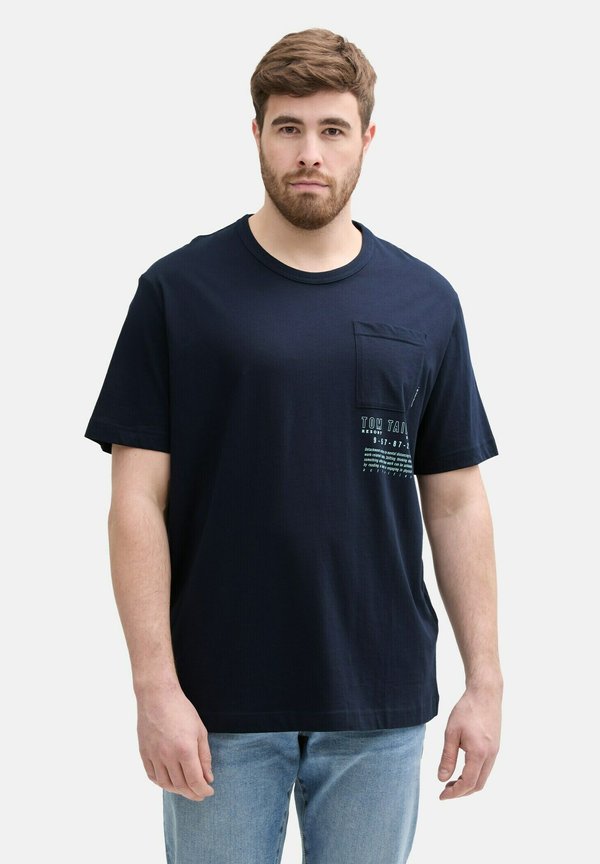 PLUS SIZE-MIT BRUSTTASCHE - T-Shirt print