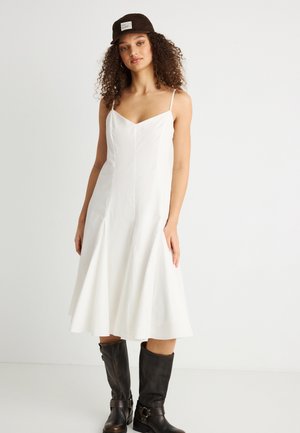 GODET MIDI DRESS - Dienas kleita - optic white