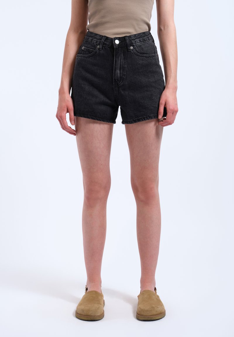 Dr.Denim NORA - Shorts di jeans - retro black