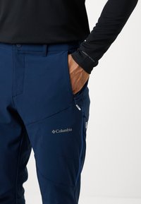 Columbia COLUMBIA TECH™ granatowy