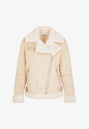 Chaqueta de piel sintética de borreguito en color crema con un amplio collar, cierre de cremallera, bolsillos laterales y puños de felpa. Forma estructurada y textura suave.