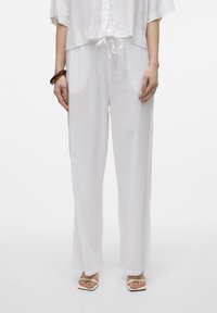 Vero Moda - VMLINN PANTS - Bukse - snow white Miniatyrbilde 1