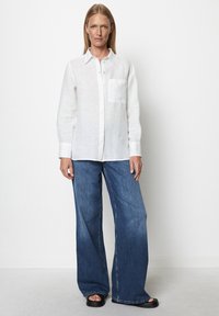 Marc O'Polo BLOUSE EASY SHAPED LONG SLEEVE CHEST POCKET SOLIDw - Pogājama blūze - white