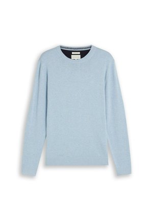 Hellblauer Langarm-Pullover mit Rundhalsausschnitt, Rippbündchen an Ärmeln und Saum, auf weißem Hintergrund dargestellt.
