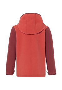 Giacca in pile rossa con cappuccio, caratterizzata da maniche di un rosso scuro a contrasto. Texture liscia e design semplice senza hardware o accenti aggiuntivi.