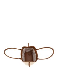 Borsa tote in pelle marrone con design aperto, esterno testurizzato e fodera in tessuto con motivo. Include una tasca interna con zip.