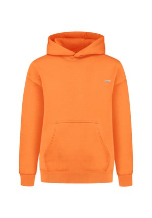 Pomarańczowy hoodie z kieszenią kangurzą, prążkowanymi mankietami i dołem. Wykonany z miękkiego materiału; posiada małe logo na klatce piersiowej.