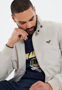 Threadbare TURNPIKE - Bomberjakke - stone