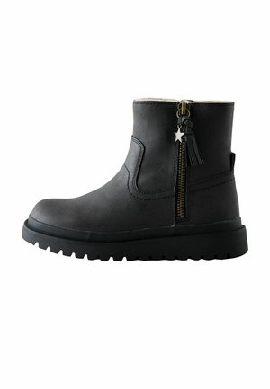 Next, STANDARD FIT (F) FIT - TASSEL BOOTS FIT (F) - Vinterstøvler - black