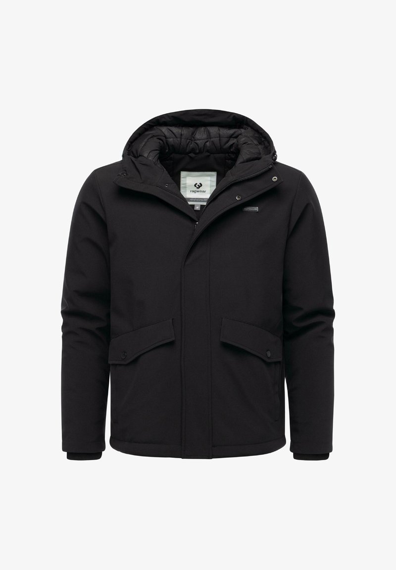 Svart vinterjakke med hette, frontglidelås, knappe-lommer og quiltet innvendig fôr, merkeetikett synlig inne i kragen.