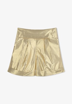 Shorts dorés plissés en tissu lisse et brillant, dotés d'une taille plate et de manchettes roulées. Comprend un petit accent de marque sur le côté.