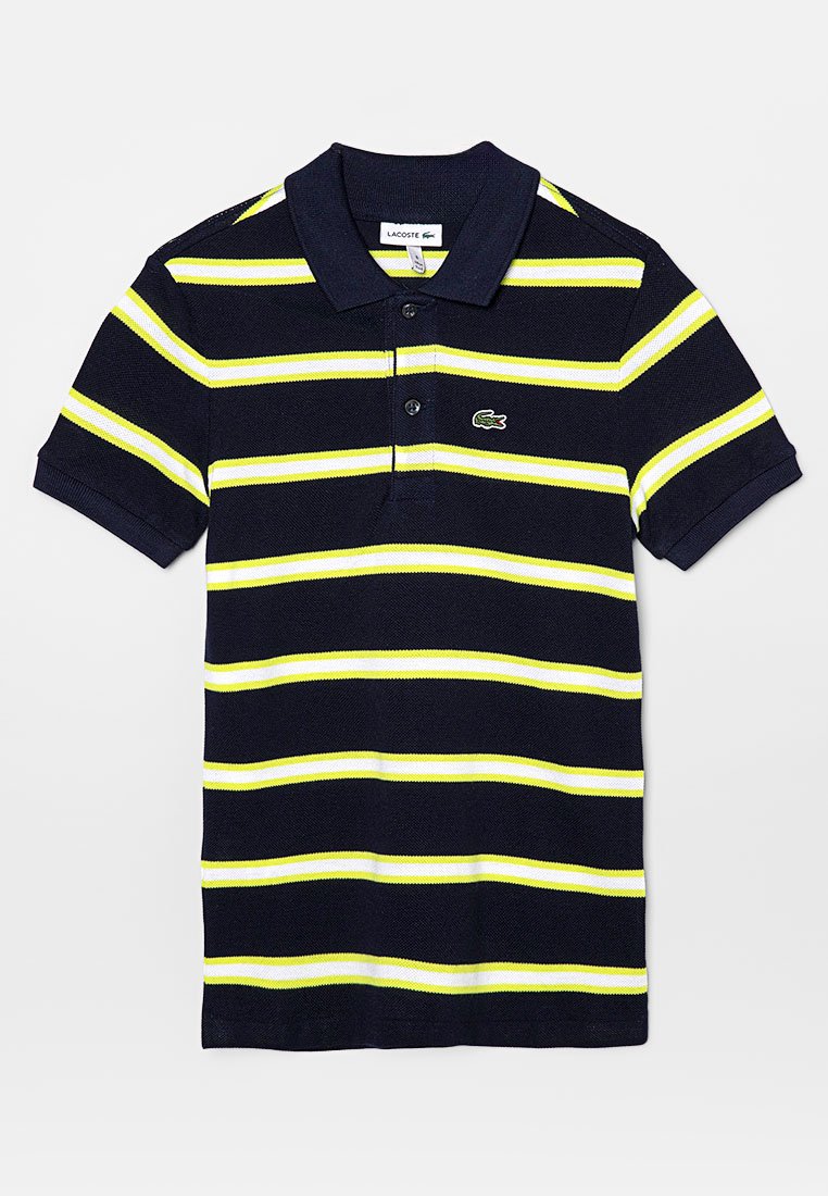 Navy-blaues Poloshirt mit gelben und weißen horizontalen Streifen. Mit Kragen, drei Knöpfen und einem kleinen grünen Logo auf der Brust. Strukturiert gewebter Stoff.