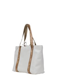 Borsa tote in pelle bianca con due manici beige a motivo. Presenta un design semplice e rettangolare con chiusura superiore. Dettagli testurizzati sui manici.