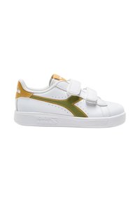 Sneaker bianco con dettagli verde e senape, dotata di due pattini in velcro e una suola piatta bianca, mostrata di lato su uno sfondo bianco.