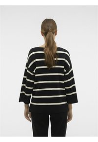 Schwarz-creme gestreifter Pullover mit weiten Ärmeln und einem lockeren Schnitt. Er hat einen runden Ausschnitt und einen geraden Saum hinten.
