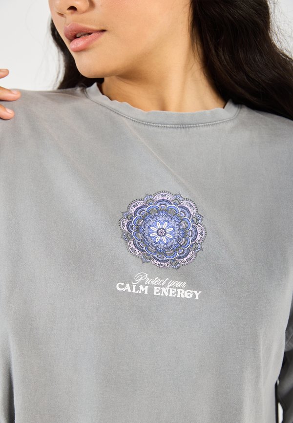 Print T-shirt - acid wash3