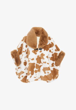 Braun-weißer Kuhflecken-Cape aus weichem, plüschigem Stoff, mit einem Kragen und Bündchen aus Kunstfell und einem schwarzen Toggle-Verschluss.