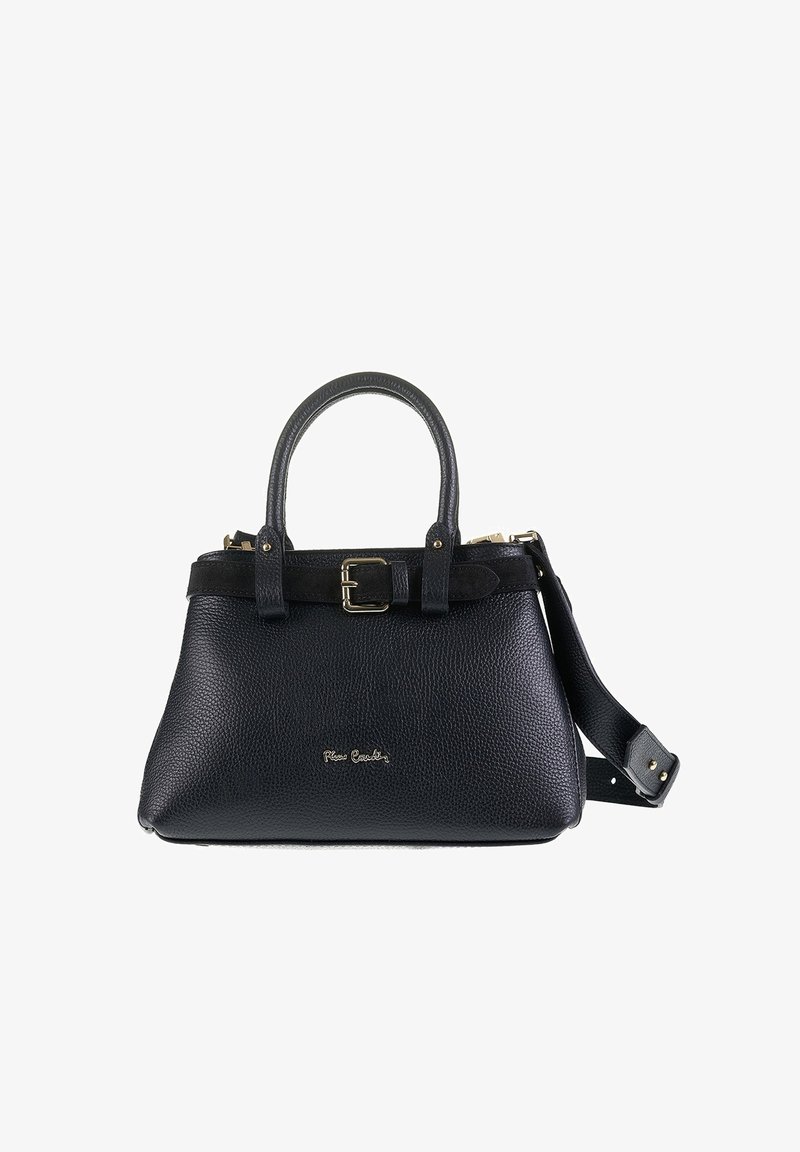 Borsa a mano in pelle nera con una texture a pozzetti, doppie maniglie, tracolla regolabile e dettagli con fibbia color oro nella parte superiore.