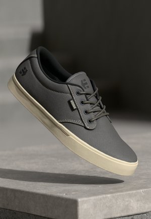 JAMESON 2 ECO - Sneakers - warm grey/tan
