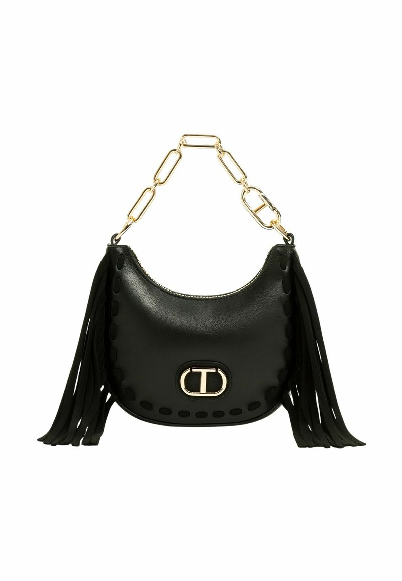 Borsa a tracolla in pelle nera con frange, tracolla in catena dorata, forma arrotondata e hardware decorativo con logo sulla parte anteriore.