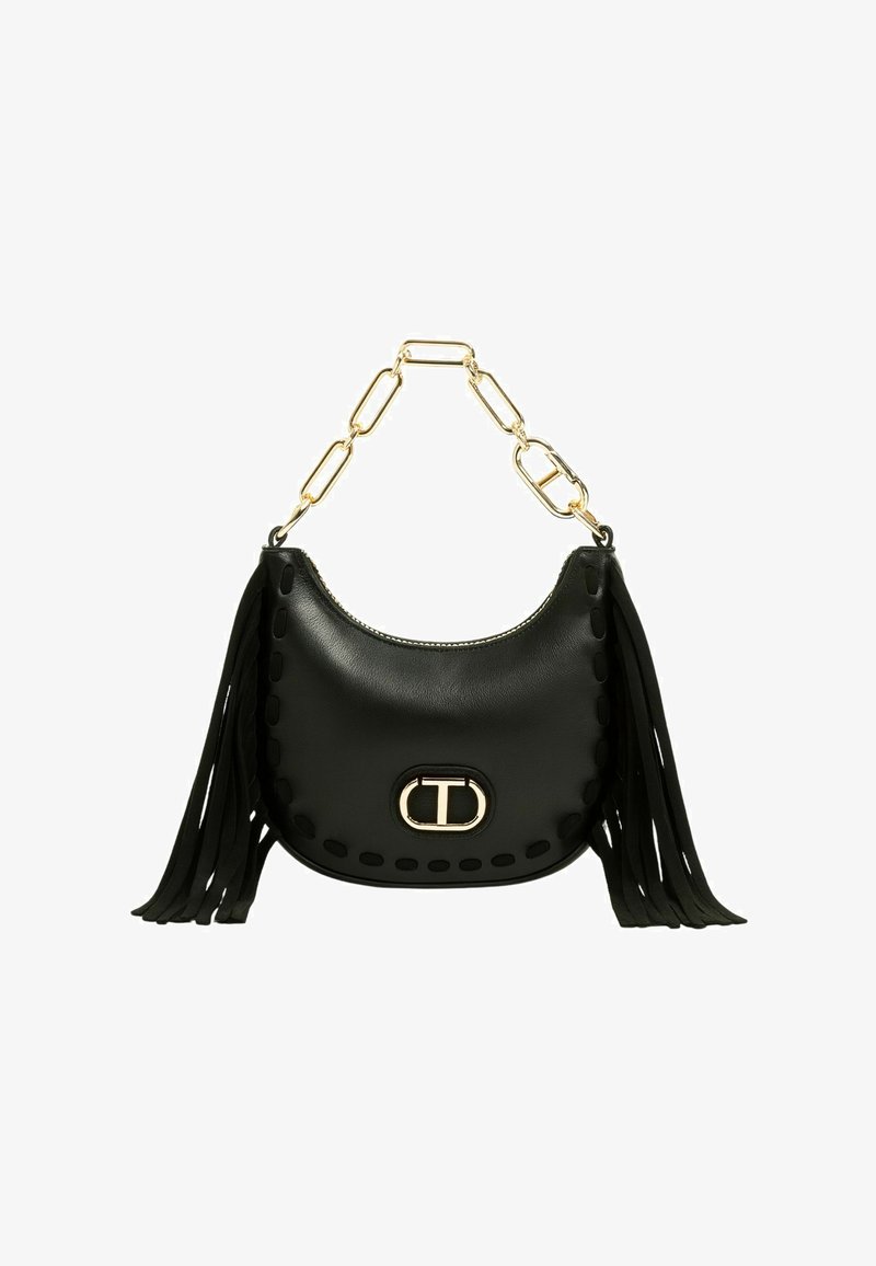 Borsa a tracolla in pelle nera con frange, tracolla in catena dorata, forma arrotondata e hardware decorativo con logo sulla parte anteriore.