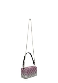 Piccola borsa rettangolare rivestita di strass rosa e bianchi, con una maniglia nera e una lunga tracolla in argento.
