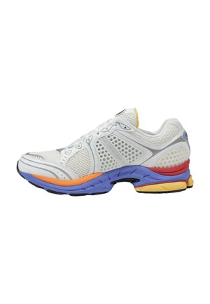 Chaussures de course - white