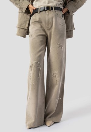 ISSI - Wide leg - sahara