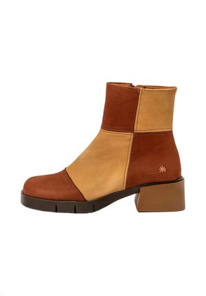 VARSOVIA - Botines con plataforma - cuero karamel