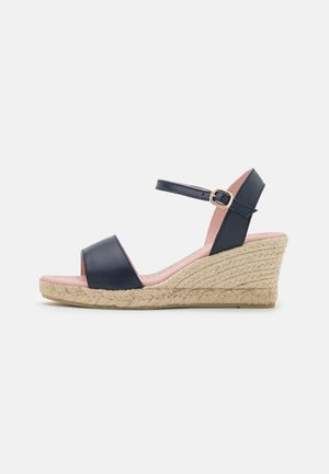 Pretty Ballerinas Sandales à plateforme - dark blue