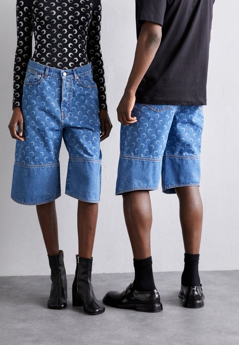 MARINE SERRE MOON BERMUDAS UNISEX - Shorts di jeans - light blue