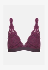 Unselected, barbados cherry