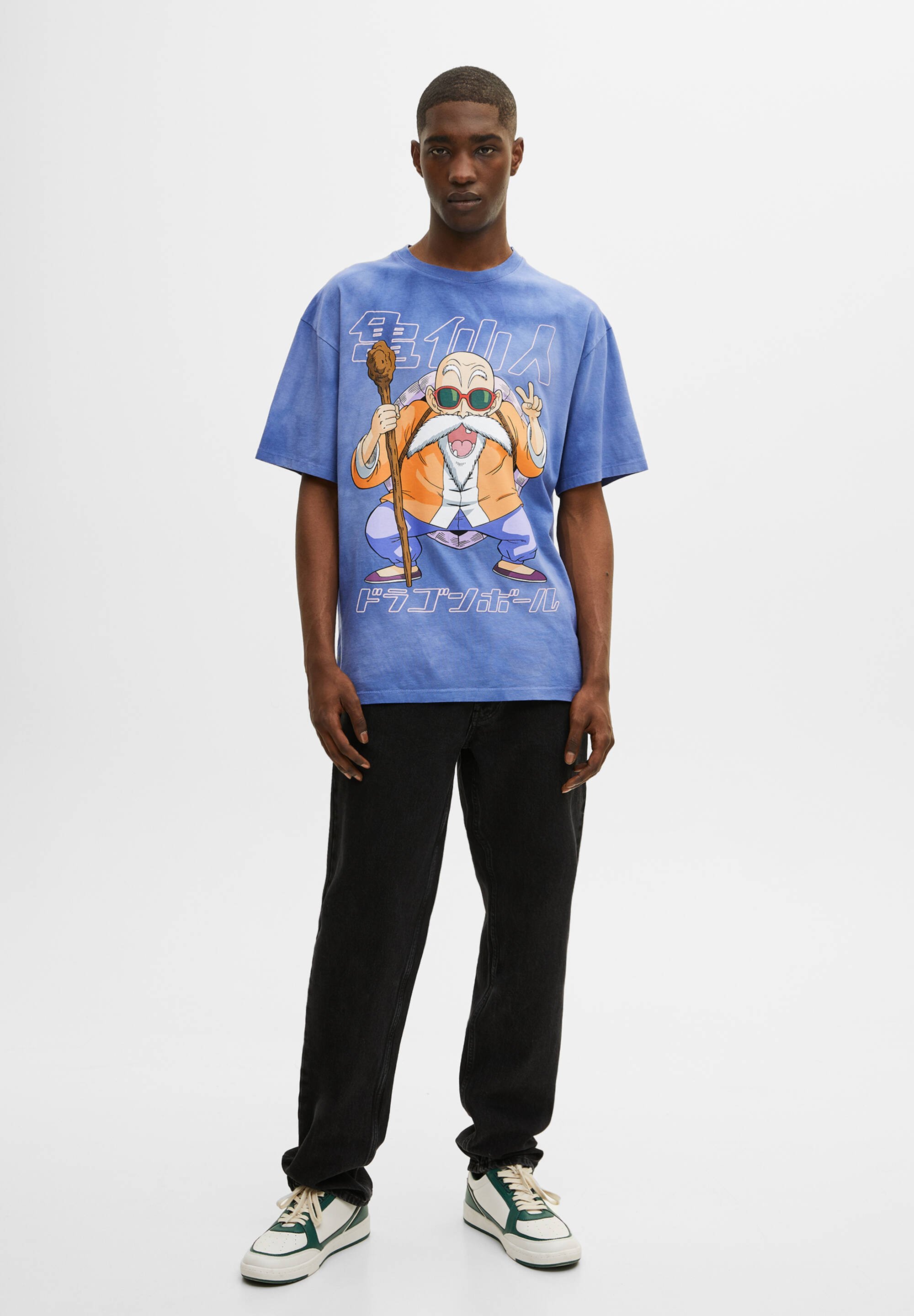 pull and bear dragon ball shirt