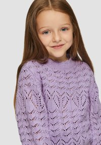 s.Oliver LOOSE FIT EN AJOURMOTIEF - Strickpullover - lavendel
