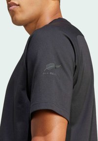 adidas Performance ADIDAS PERFORMANCE ALL BLACKS Z.N.E. TEE - T-shirts print - all black