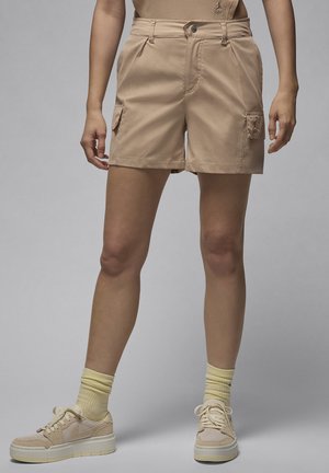 CHICAGO  - Shorts - legend medium brown