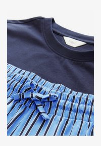 Non sélectionné, blue stripe