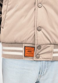 JASON - Bomberjacke - cream