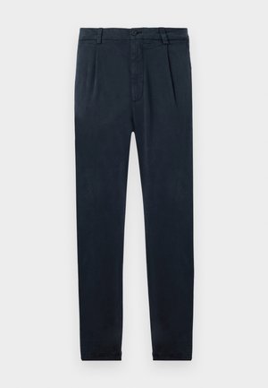 Calças azul-marinho feitas de tecido macio, com um design elegante, bolsos e fecho de botão. Textura suave com um corte ajustado.