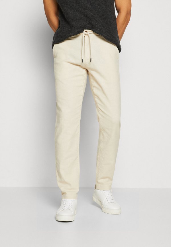 Chinos - irish cream4