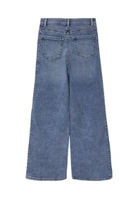 Weite blaue Denim-Jeans mit einem klassischen Fünf-Taschen-Design und einem strukturierten Stoff. Sie verfügen über eine hohe Taille und einen geraden Schnitt von den Hüften bis zum Saum.