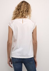 Thumbnail Image 3