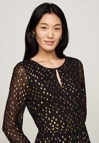 Tommy Hilfiger Dolga obleka - black