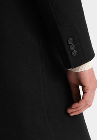 Ombre Korte frakker - black