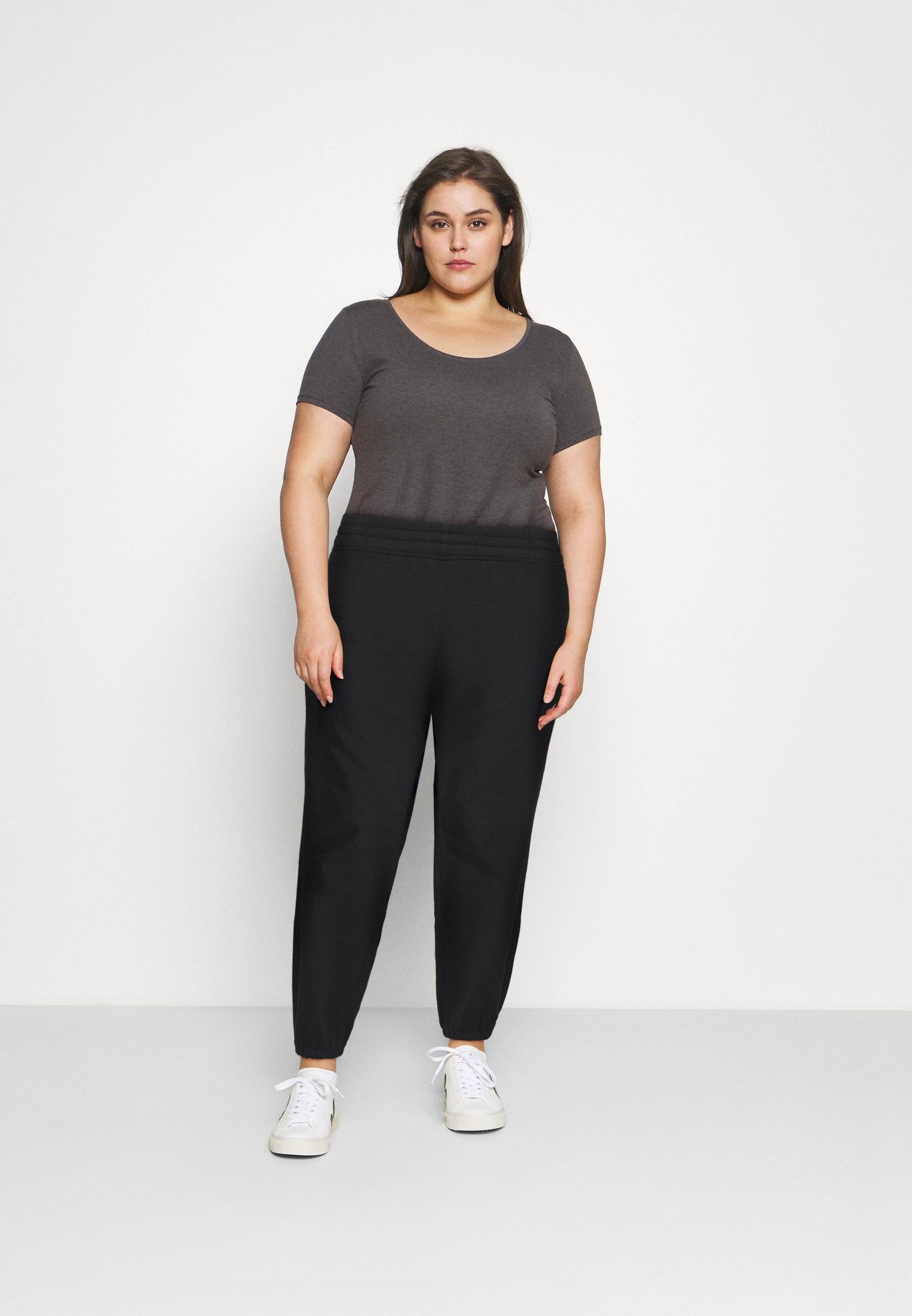 nike tracksuit plus size