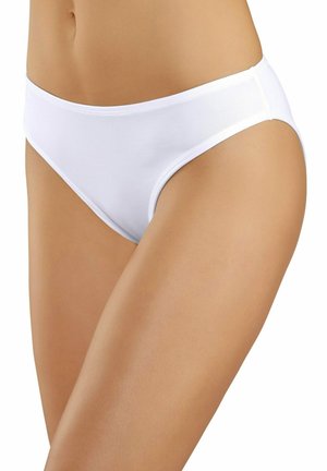 Weißer Baumwoll-Bikini-Brief mit glatter Textur, niedrigem Sitz und elastischem Bund, der minimalistischen Stil und Abdeckung zeigt.