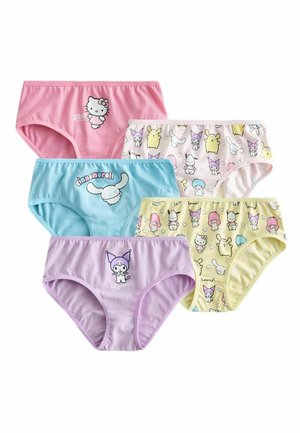 Cinq paires de sous-vêtements pour enfants aux couleurs pastel, présentant les personnages Hello Kitty, Cinnamoroll et Kuromi ainsi que des motifs assortis.