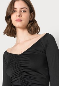 Even&Odd Camisola de manga comprida - black